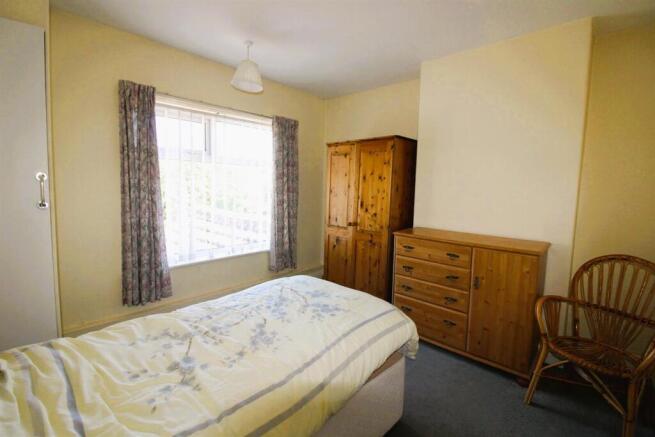 3 bed Terraced for sale Image 8