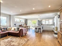 35, Woodborough Drive, Winscombe BS25 1HA