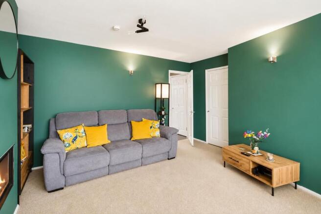 Living Room b.jpg
