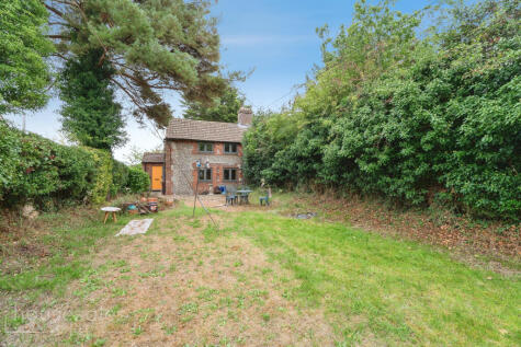 Dotsel Cottages Edgefield, Melton Constable, NR24