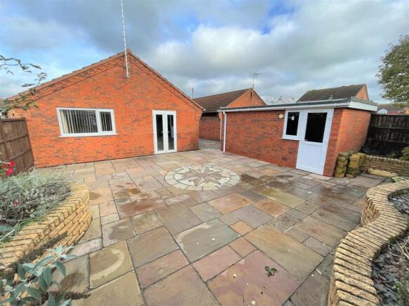 DETACHED GARAGE