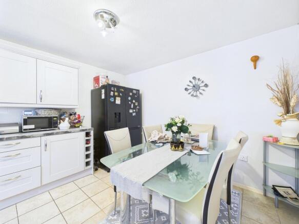 CAM01909G0-PR0366-STILL002 - Copy