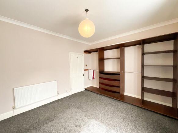 3 bed Terraced to rent Image 8