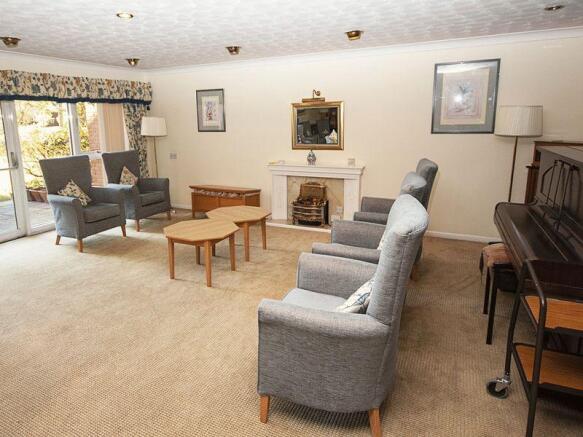 RESIDENTS LOUNGE