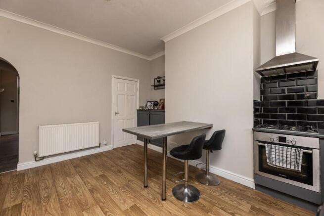 2 bed Terraced for sale Image 6