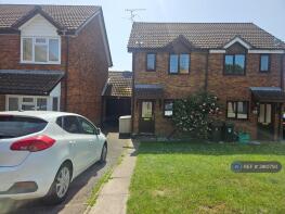 16, St Clements Close, Reading RG6 4BT