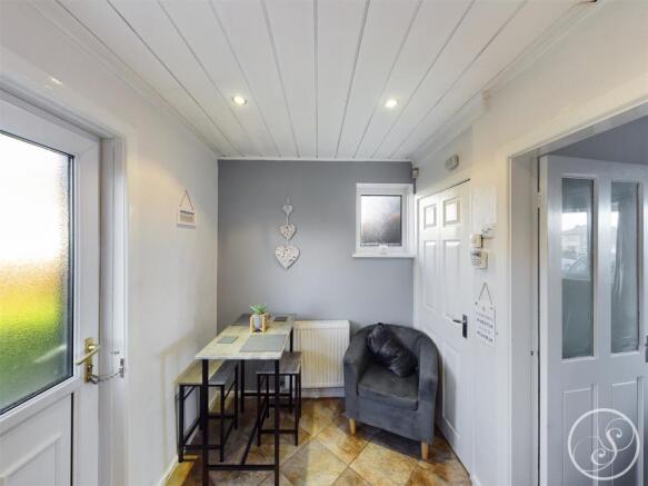 Dining Area.jpg
