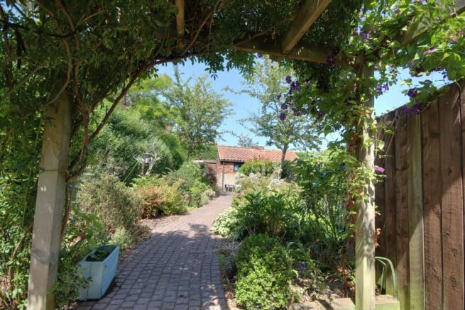 1 Garden B