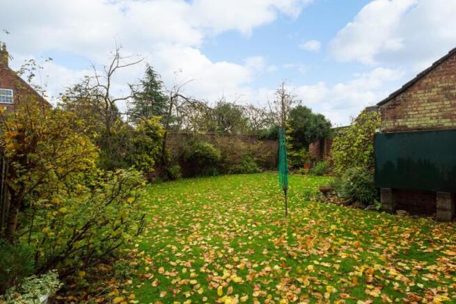 4 bed Detached to rent Image 12