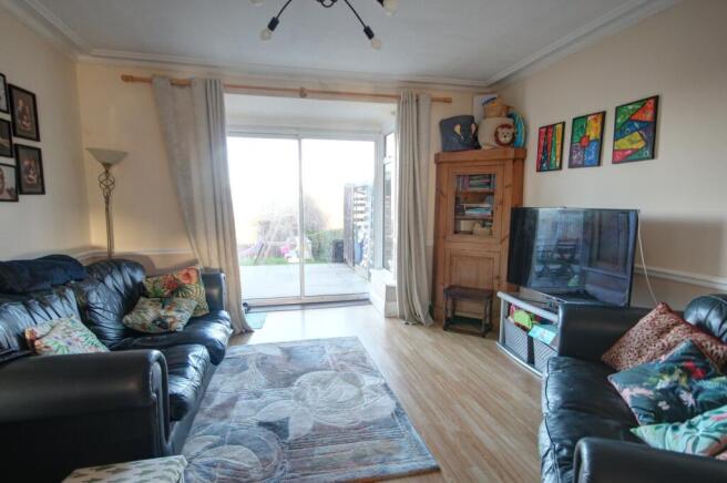 3 bed Semi-Detached for sale Image 4