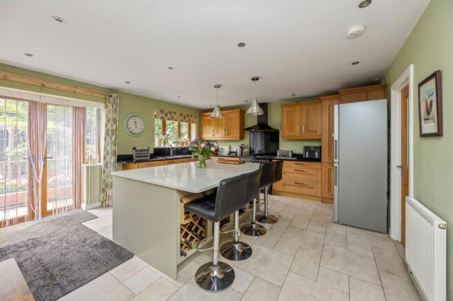 Kitchen/Breakfast Rm