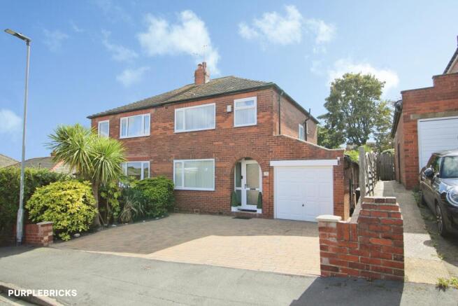 3 bed Semi-Detached for sale in spring end