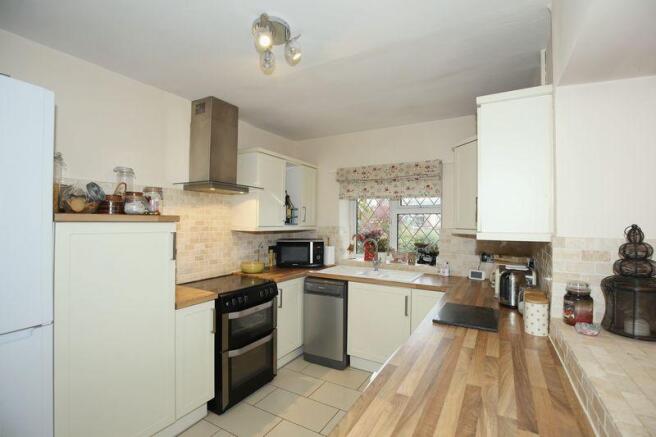 KITCHEN 1