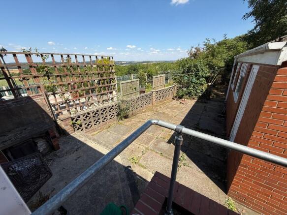 3 bed Semi-Detached for sale Image 12