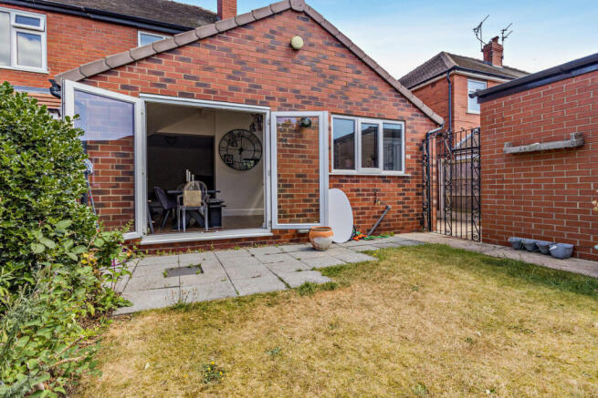 3 bed Semi-Detached for sale Image 4