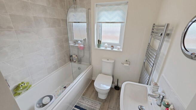 Photo 12