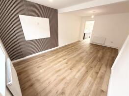 42, Eileen Place, Tynewydd, Treorchy CF42 5BU
