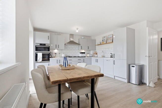 4 bed Detached for sale Image 4