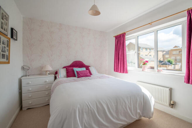 4 bed Detached for sale Image 11