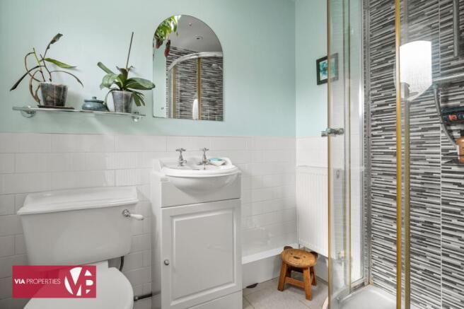 Ground floor shower-room
