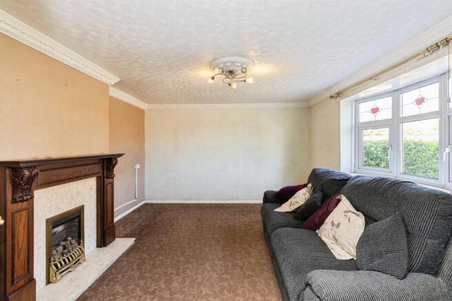 3 bed Semi-Detached for sale Image 5