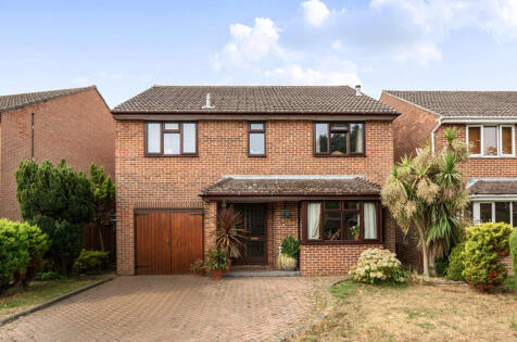 Buttercup Way, Locks Heath, Southampton, Hampshire, SO31