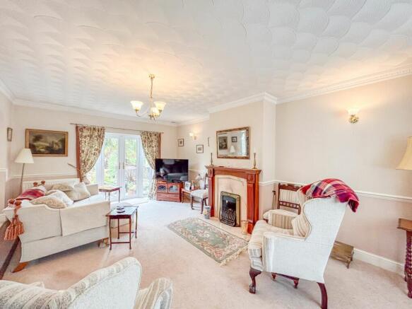 Living Room/Dining Room