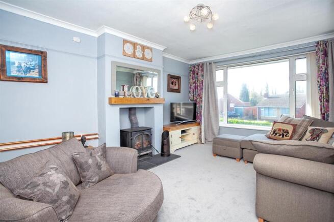 Living Room 1.jpg