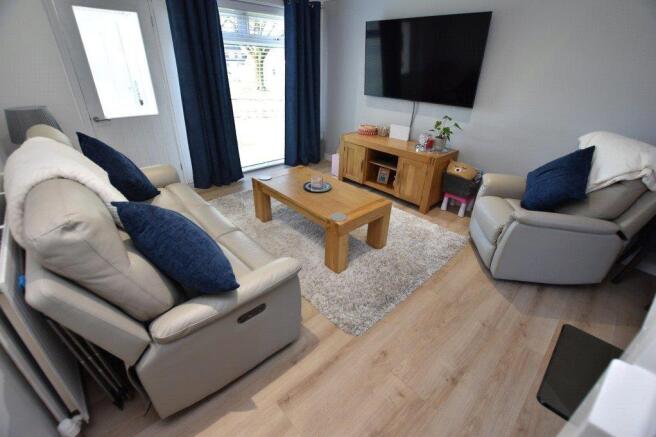 Esk Avenue, Renfrew, Renfrewshire photo 4