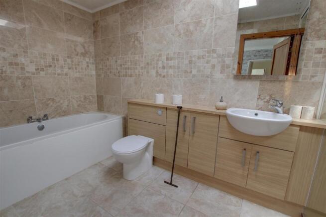 En-suite Bathroom