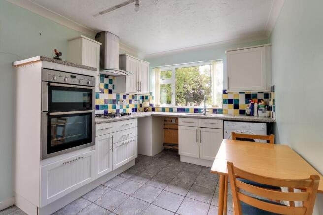 Layton Crescent, Brampton, PE28 photo 4