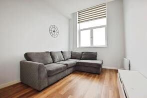 Flat 46, 5 7 Tate House, New York Road, Leeds LS2 7QW