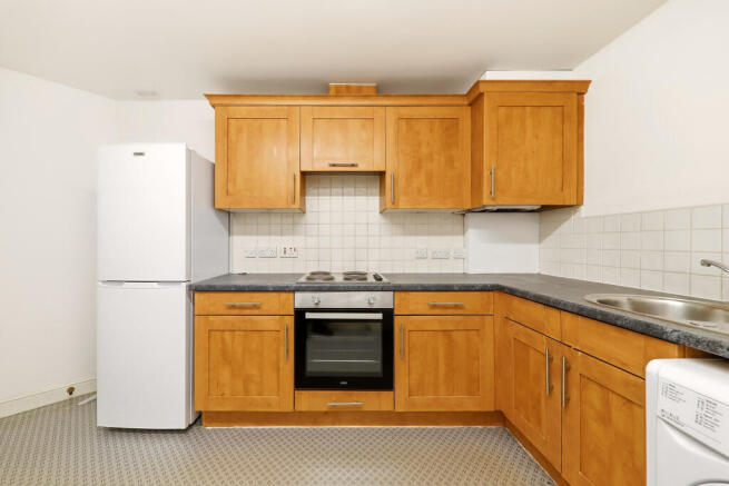 2 bed Flat for sale Image 3