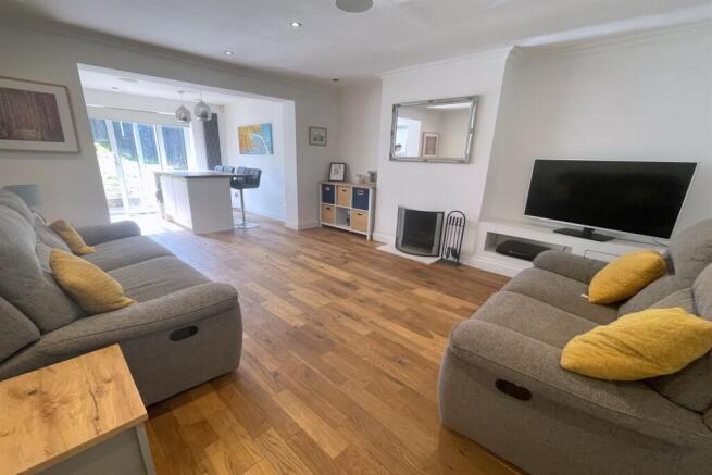 Lounge/open plan kit