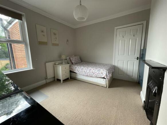 Second bedroom