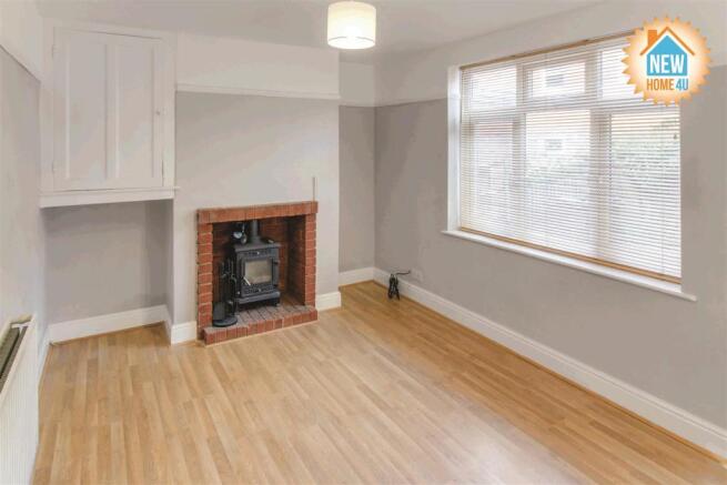 DINING ROOM: