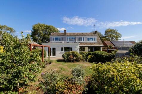 Meadow Road, Peakirk, PE6