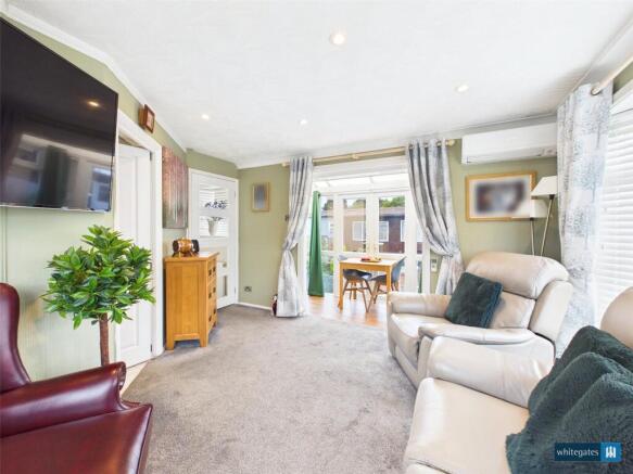 2 bed Retirement Property for sale Image 7