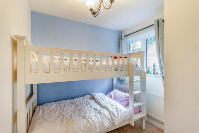 8524977-interior12.jpg