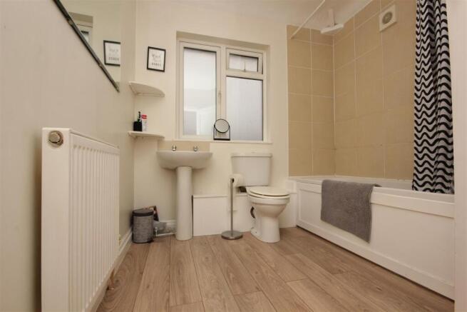 Bathroom.JPG