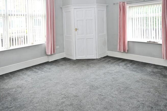 3 bed Semi-Detached to rent Image 6