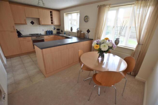Kitchen/Breakfast