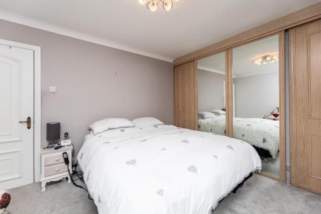 3 bed Detached for sale Image 11