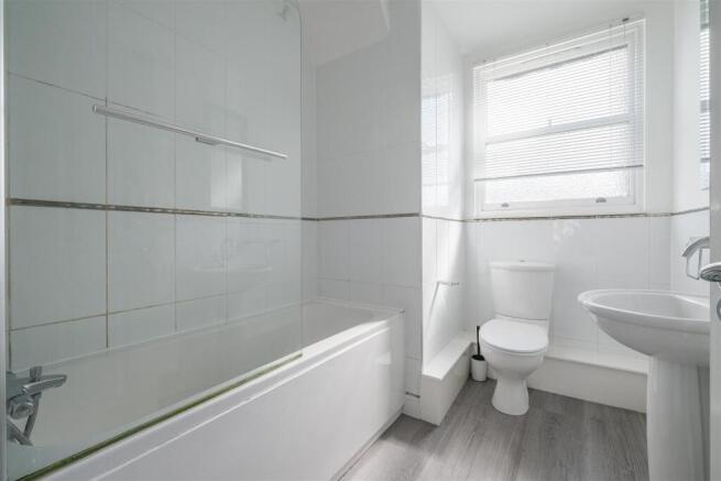 2 bed Penthouse for sale Image 12