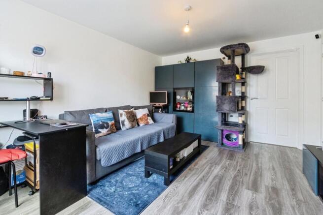3 bed Semi-Detached for sale Image 5