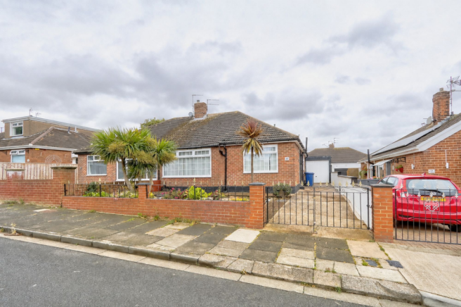 2 bed Semi-Detached Bungalow for sale in middlesbrough