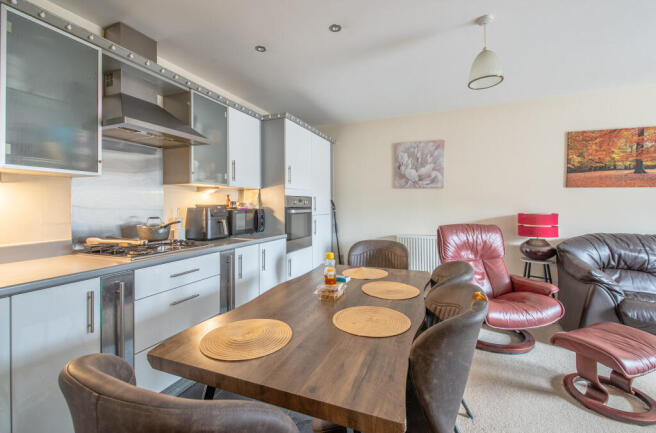 2 bed Apartment for sale Image 7