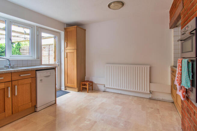 Kitchen/ Breakfast Room