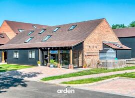 2, Lion And Lamb Stables, Droitwich Road, Bradley Green B96 6RP