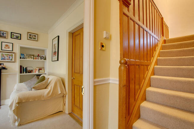 Staircase panelling